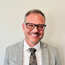 Curtis Moser's Instagram, Twitter & Facebook