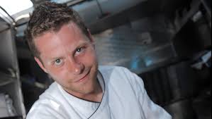 People give thanks in tweet ways