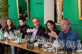 Le goût de l'eau : s'arrêter à « plate ou gazeuse », c'est un peu court.