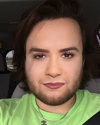 Penelope Piper (@popothenerd)