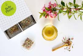 Tisane Detox Intestin 10 Tisanes Detox Pour Eliminer Elle A Table Tisane Detox Detox Intestin Tisane