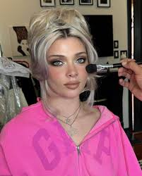 Y'all, I birthed a SUPERSTAR! This is my baby @lvvisage and she was my date  to the Emmy's! We may have lost the trophy, but I won the night! Thank you  to @