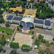 Kantor Gubernur NTT, Kupang Indonesia. Merupakan salah satu project yang  menggunakan atap shingle bitumen IKO. 📷 : @about.indonesia.id @druld  @indrasunbanu #kantor #gubernur #ntt #kupang #nusatenggaratimur #atap #iko  #ataprumah #atapjawabarat ...