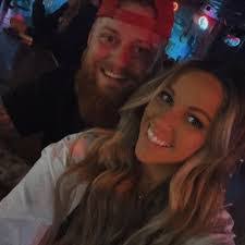 Erin Dineen's Instagram, Twitter & Facebook