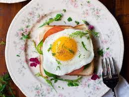 9 healthy omelette recipes for weight loss. Weight Loss Tips Whole Eggs Or Egg White Should You Avoid Egg Yolks For Weight Loss