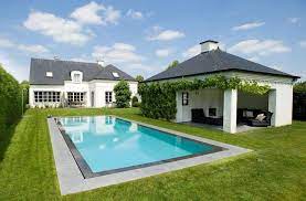 zwembad in de tuin ontdek de mogelijkheden zwembadplein tuin zwembad zwembad achtertuin moderne zwembaden