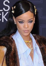 Rihanna Honored At Bet Black Girls Rock Awards In Full Miu Miu Ensemble Rihanna Hairstyles Black Girls Rihanna Makeup