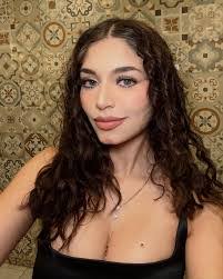 Sarah Carrillo's Instagram, Twitter & Facebook