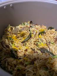 Nasi briyani ayam style pakistan yang sungguh lembut, fluffy dan cukup lengkap rasanya. Resepi Nasi Biryani Kashmir Sedap Dan Simple It S Poobritney