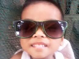 Melissa Lego's Instagram, Twitter & Facebook