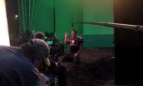 Avengers Endgame Set Footage Shows Robert Downey Jr Snap Indiewire