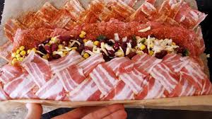 Bacon Bomb Rezept Chili Con Carne Style Mit Mais Und Jalapeno Rezept Smoker Rezepte Hackbraten Vom Grill Con Carne