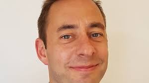 Welsh man desperately searching for Good Samaritan after accidentally  leaving his phone in her car during floods