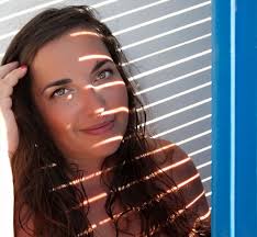 What are the best transportation options in Santorini?