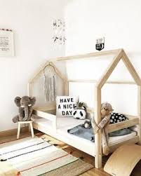 How To Design A Montessori Bedroom With Image Toddler Rooms Montessori Bedroom Toddler Bedrooms
