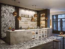 Patchwork Un Mix Tra Moderno E Creativo Un Alternativa Elegante E Originale A Pavimenti E Piastrell Progettazione Caffetteria Arredamento Interni Caffetteria