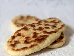 I can't tell if that nan is working or twerking?! Nans Nans Vincent Je Veux Bien Vivre Clip Officiel