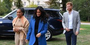 Meghan says to archie before giving him a kiss and archie babbles what sounds like. How Meghan Markle Prince Harry Are Celebrating Thanksgiving 2020