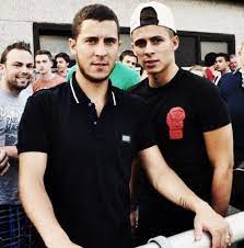 Thorgan hazard skills show in bvb borussia dortmund 2020 music : Chelsea Enthusiast On Twitter Eden And Thorgan Hazard Cfc Holiday Http T Co Cgvu9y4z7z