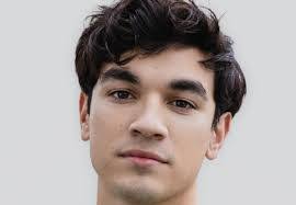 Lance Crowley's Instagram, Twitter & Facebook