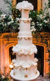 The kroger company started around 140 years ago, when barney kroger invested his life savings of $372 to operate a grocery store at 66 pearl street in downtown cincinnati in 1883. Average Price Of A Wedding Cake A 2021 Guide For You