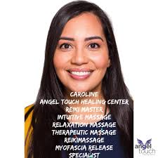 Hello everyone! I'm Sofia, a certified massage therapist from Milan,  dedicated to caring for both body and spirit through a holistic approach.  Each massage I offer is unique, tailored to your individual