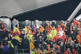 Witamy na oficjalnym profilu jagiellonii białystok. Msw Organizator Winny Zadymy Na Meczu Legia Jagiellonia Zakazac Wyjazdow Kibicom Wideo Kurier Poranny