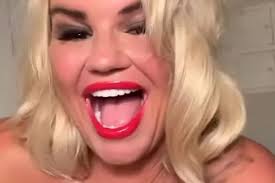 Kerry Katona compared to Hollywood icon as she says she's 'keeping it  classy'