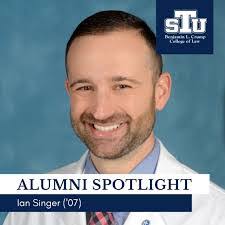 Dexter Lyons's Instagram, Twitter & Facebook