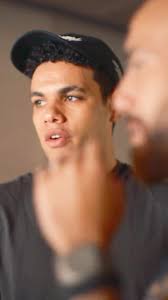 جمعنا عمالقة السين تنبرهن إنو لما نتعاون منكسّر الدنية. @mdlbeastrecords  @_beasthouse @beatrootrecords @omargawdat @ismailnosrat @vibewithnasir  @_bashmohannad @saud.013 @ziaddzaza @danasalah ...