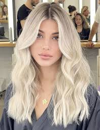 Amanda Scheffler (capmoment)