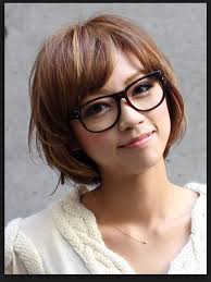 Medium bob hairstyles (mob) are easy haircuts to keep under control, as heavy layering gets rid of all the unwanted bulk. Glasses With A Trendy Bob Cute Hairstyles For Short Hair Oval Face Hairstyles Short Hair With Bangs