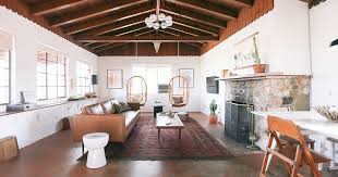 Tree houses are a great way to escape the hustle and bustle of life. Interior Design The Joshua Tree House