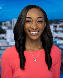 Brianna Willis's Instagram, Twitter & Facebook