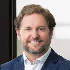 Excited to share that last month, I received a return offer from Quarles &  Brady LLP Phoenix and will be returning for my 2L summer!