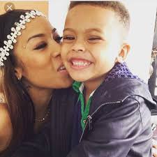 Jul 19, 2021 · keyshia cole, left in pink, and frankie lons in the white coat. Keyshia Cole Her Son Mommy And Son Celebrity Moms Mother Daughter Relationships
