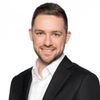 Emily Scribner's Instagram, Twitter & Facebook