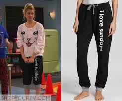 Haha but auslly is too irresistible for me. Fashion Style From Austin Ally