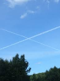 When Nobody S Looking Two Plane Crossed And Made The Scottish Flag Today Scotland Scottish Places