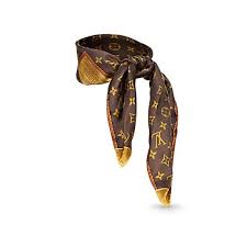 Cette tendance va se maintenir voire se renforcer en 2021. Carre Monogram Classique Toile Monogram Accessoires Echarpes Et Foulards Louis Vuitton Foulard Louis Vuitton Classique Accessoires