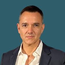 Edgar Vela (@Edvela1)