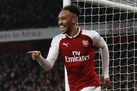 There are a few pointers which suggest arsenal are favourites tonight for the win that would see them leapfrog opponents everton into eighth place in the premier league table. Pierre Emerick Aubameyang Bags Debut Goal As Arsenal Crush Everton Arab News