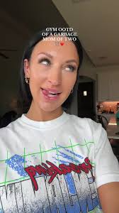Dance party with Beyonce💃🏻 #ootd #gymoutfit #legday #gymtok