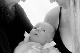 6 months old!!!! It is so crazy how the time flies, the days are long but  the months are disappearing! 6 moths of getting to watch my amazing girl  grow and learn❤️