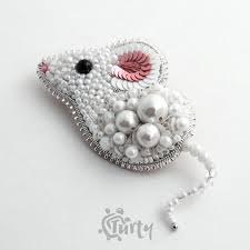 Mouse Handmade Brooch Mouse Brooch Animal Brooch Beaded Brooch Etsy In 2020 Beaded Brooch Brooches Handmade Jewelry Patterns