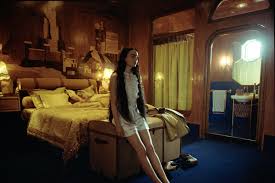 Poor Things Director Talks Emma Stones Weird, Wild Sex Scenes