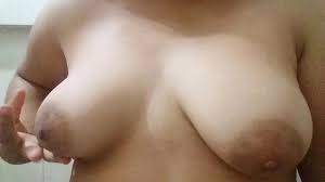 Nena tocandose las tetas - XNXX.COM