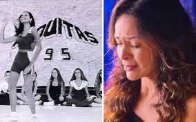 Finalista em concurso para paquita, atriz lamenta racismo: 'Culpo a nossa  história'