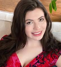 Tara Sheets (@tarasheets) • Instagram photos and videos