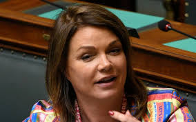 Goedele liekens is the author of het vaginaboek (3.15 avg rating, 47 ratings, 0 reviews, published 2005), haar penisboek (3.32 avg rating, 31 ratings, 1. Goedele Liekens Doet Opmerkelijke Uitspraak Over Haar Ziekte Dit Is Typisch Aan Huidkanker Nieuws365